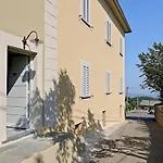 Guest house A Di 4*