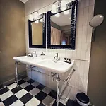 A Di Guest house 4*