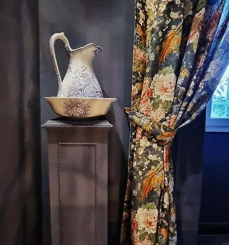 A Di